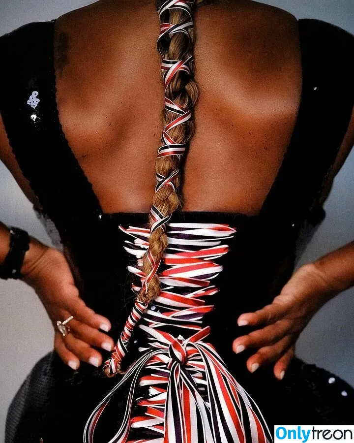 Serena Williams nude photo #0134 (serenawilliams)