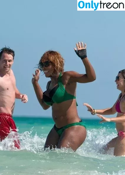 Serena Williams nude photo #0224 (serenawilliams)