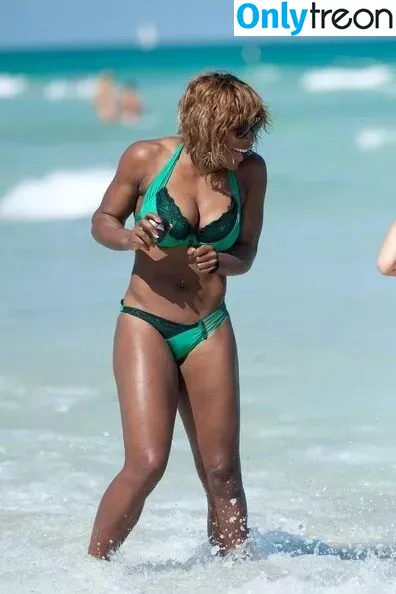 Serena Williams nude photo #0225 (serenawilliams)