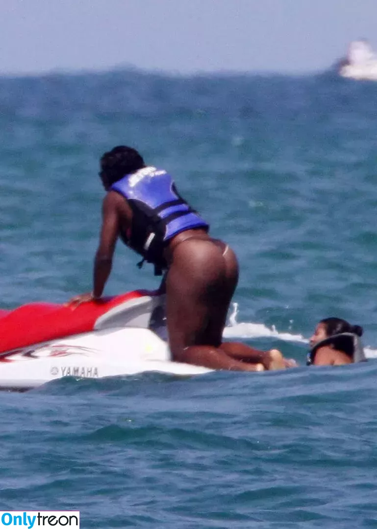 Serena Williams nude photo #0277 (serenawilliams)