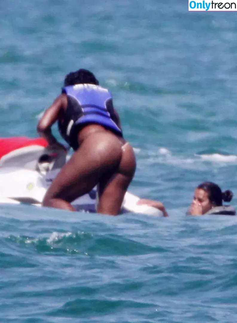 Serena Williams nude photo #0284 (serenawilliams)