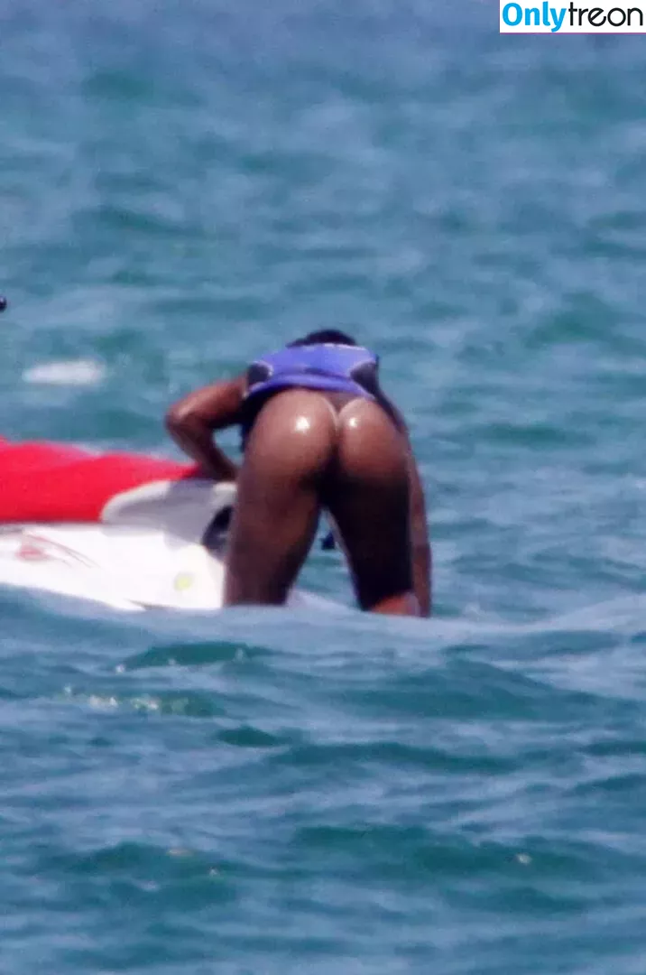 Serena Williams nude photo #0287 (serenawilliams)
