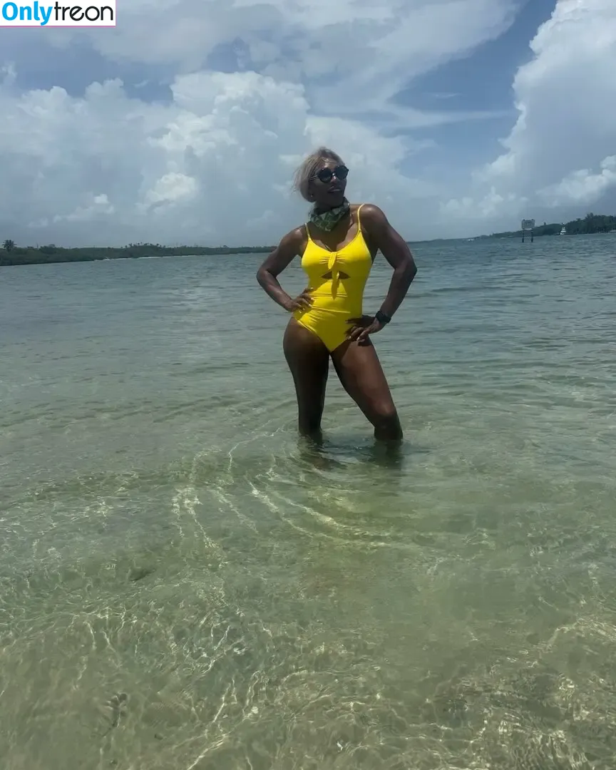 Serena Williams nude photo #0549 (serenawilliams)