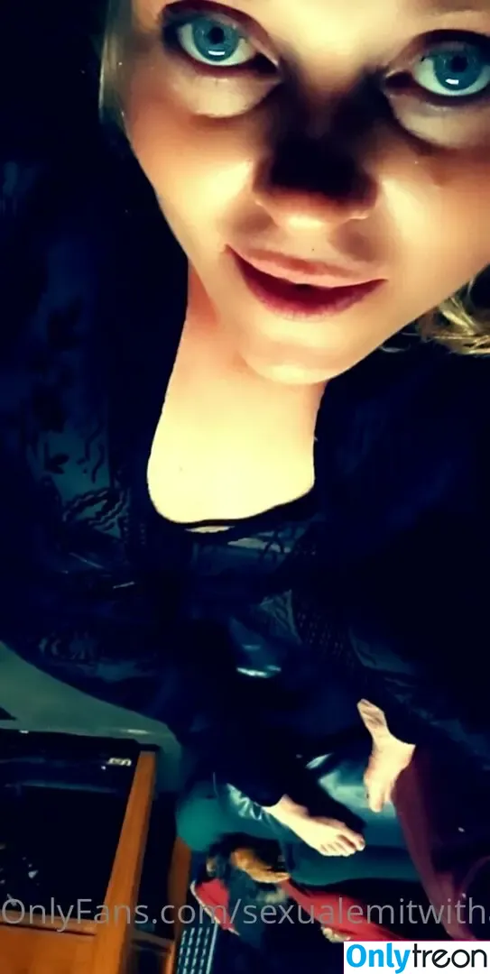 sexualemitwithacauseforu nude photo #0011 (sorrymydude)