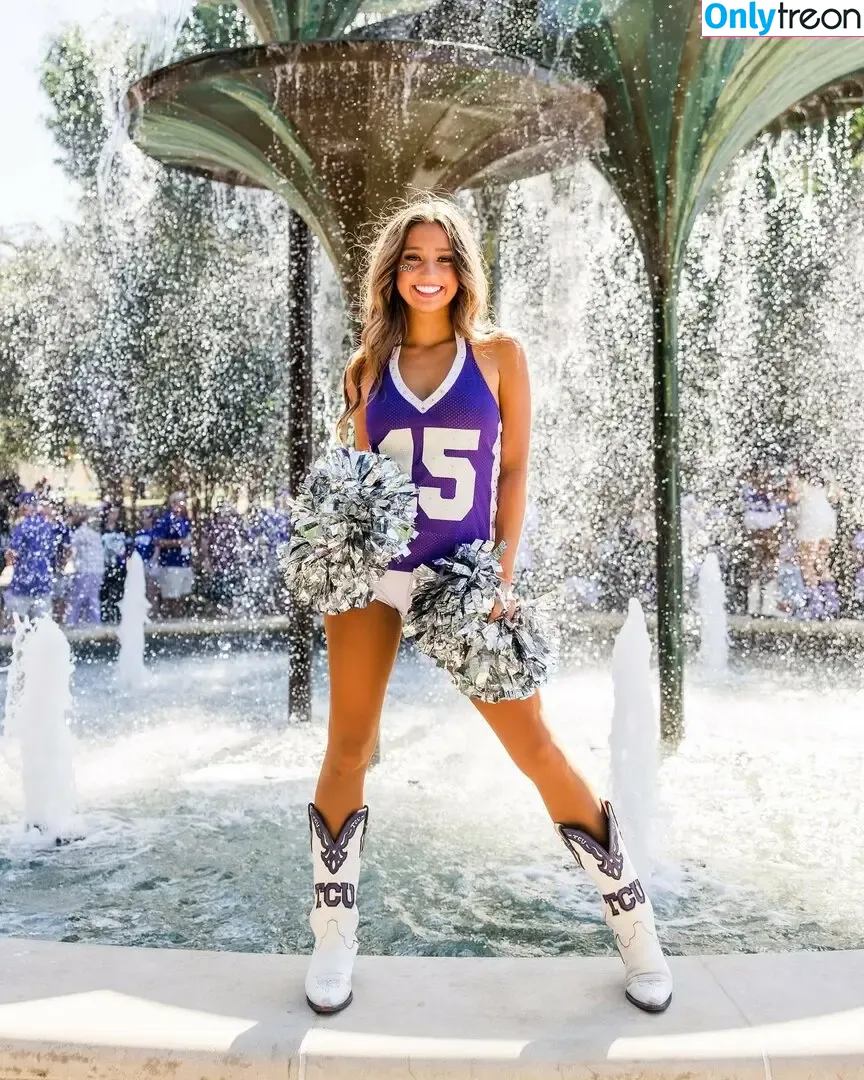 Sexy Cheerleaders голая photo #0065 (College / NBA / NFL / others)