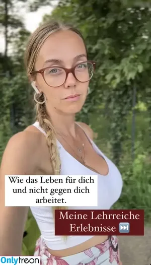 Sexy Julia / einfach_echt_Julia nude photo #0625