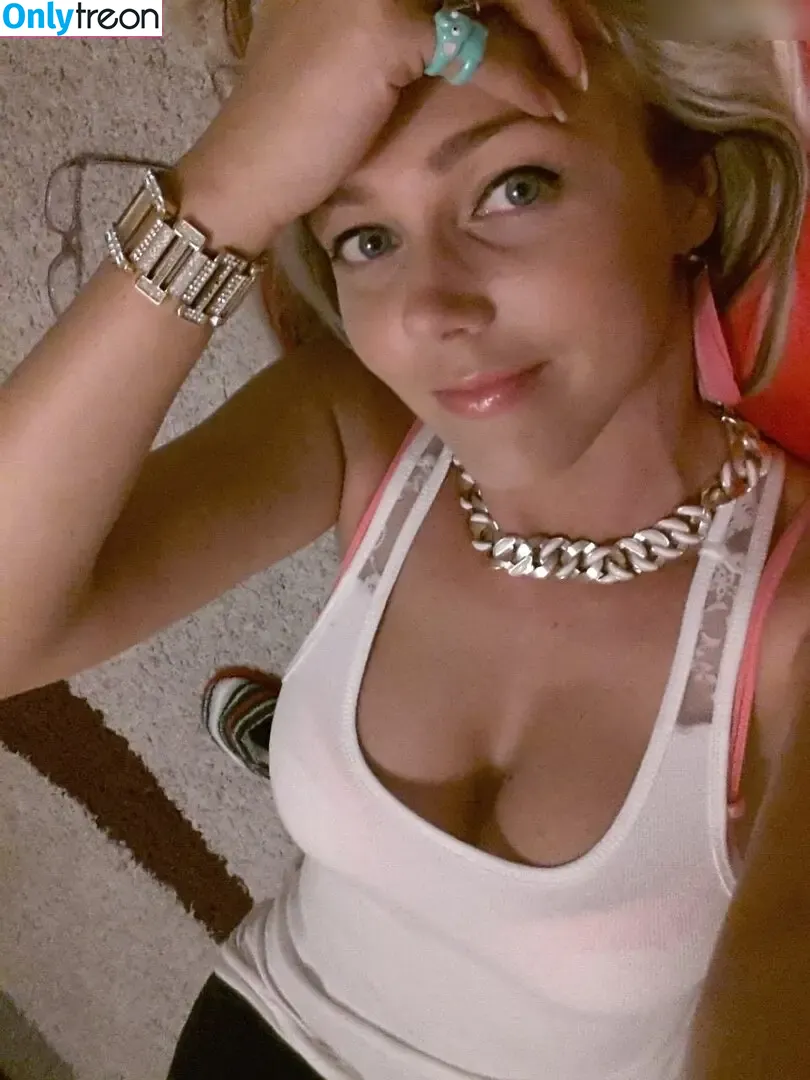 Sexy Julia nude photo #0585 (einfach_echt_Julia)