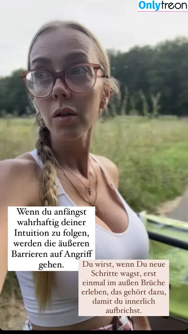 Sexy Julia nude photo #0628 (einfach_echt_Julia)