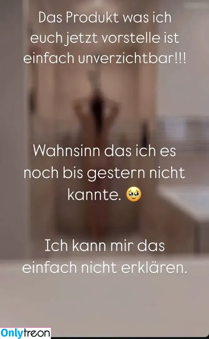 Sexy Julia nude photo #0653 (einfach_echt_Julia)