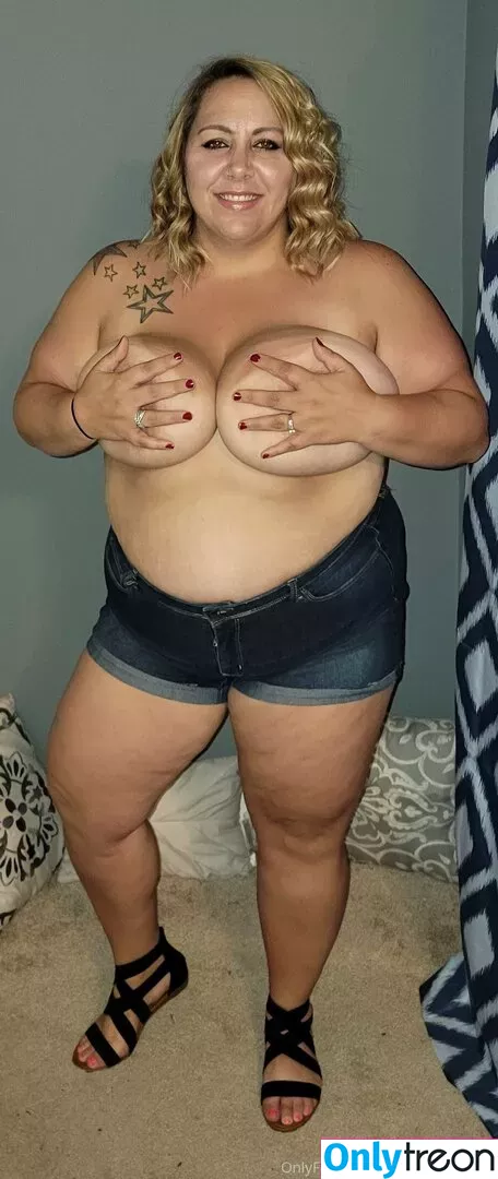 sexybbwmom11 nude photo #0077 (amyymarie118)