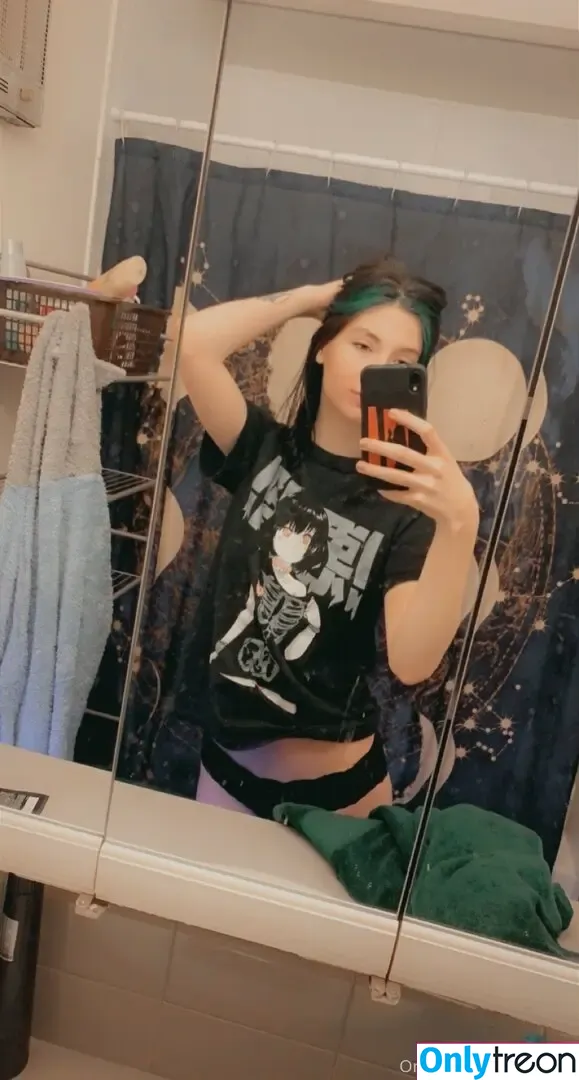 shadely nude photo #0001 (shadely)