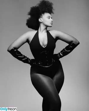 Shadia Ampadu / shadia_model nude photo #0010