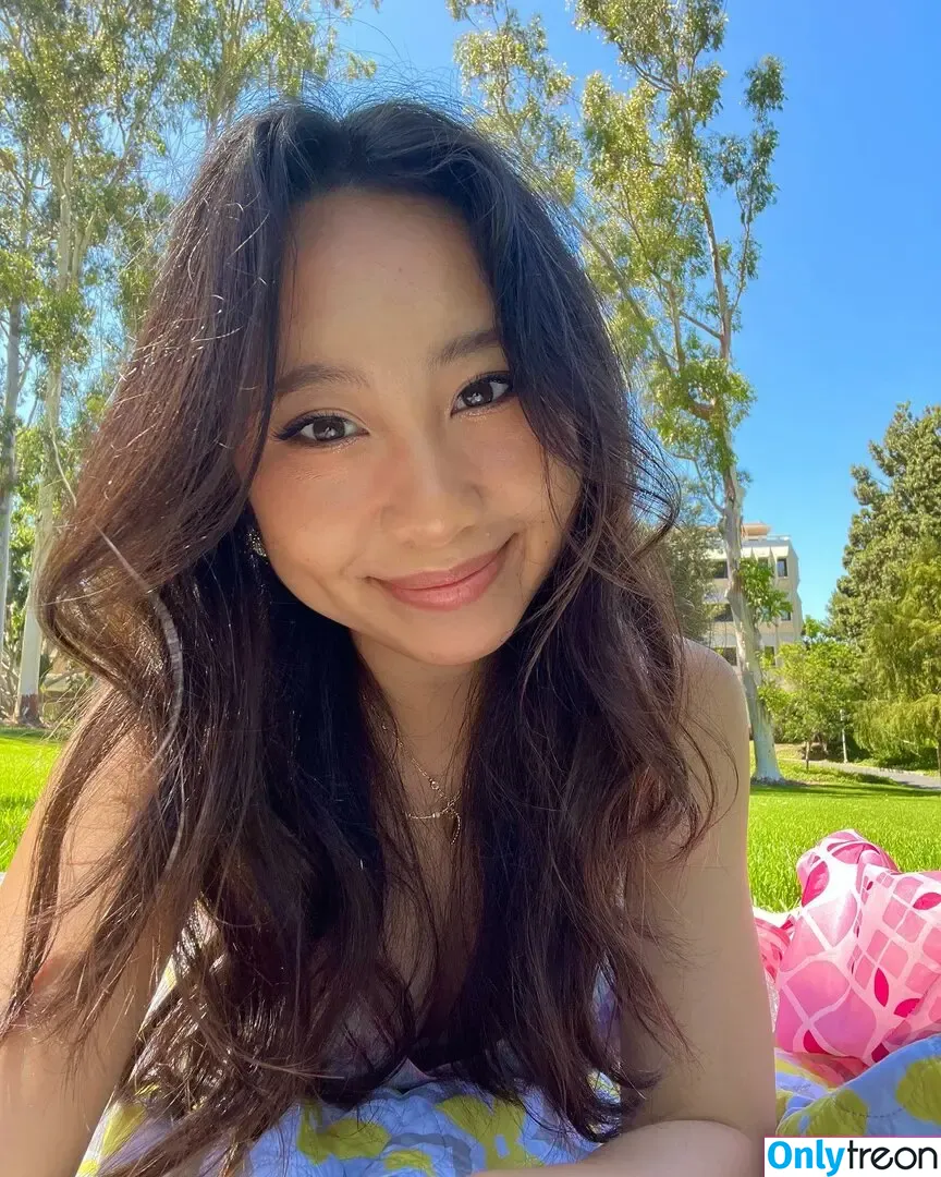 Shaina Cha nude photo #0004 (shaina_cha_)