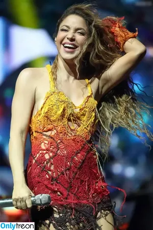 Shakira / shakirashakira nude photo #1134