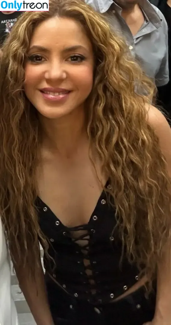 Shakira голая photo #1008 (shakkira)