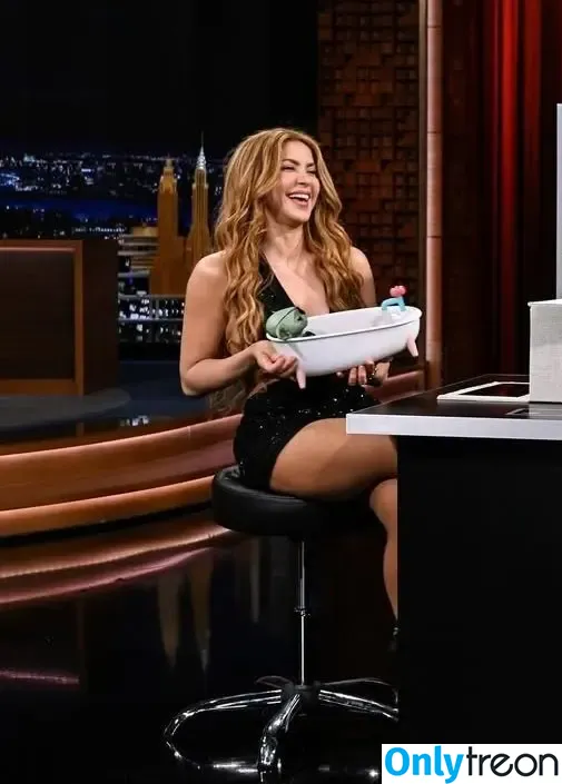 Shakira nude photo #1195 (shakkira)