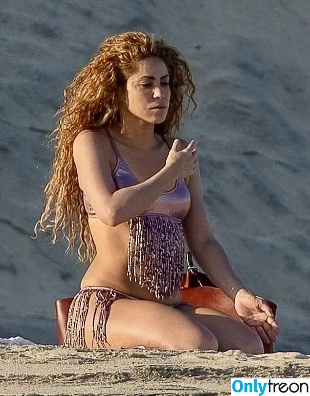 Shakira nude photo #1430 (shakkira)