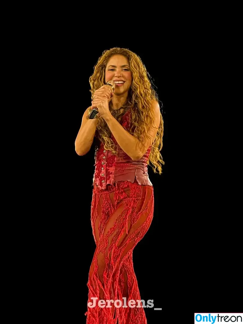 Shakira nude photo #1453 (shakkira)