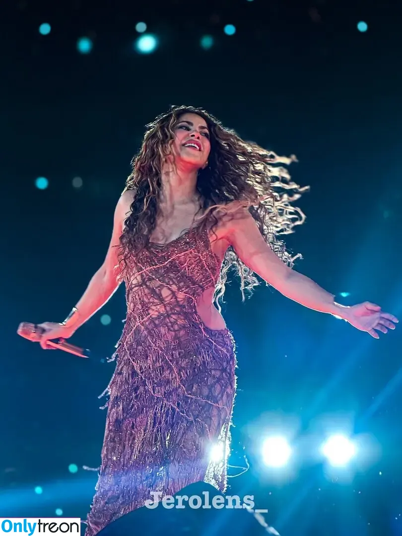 Shakira голая photo #1455 (shakkira)