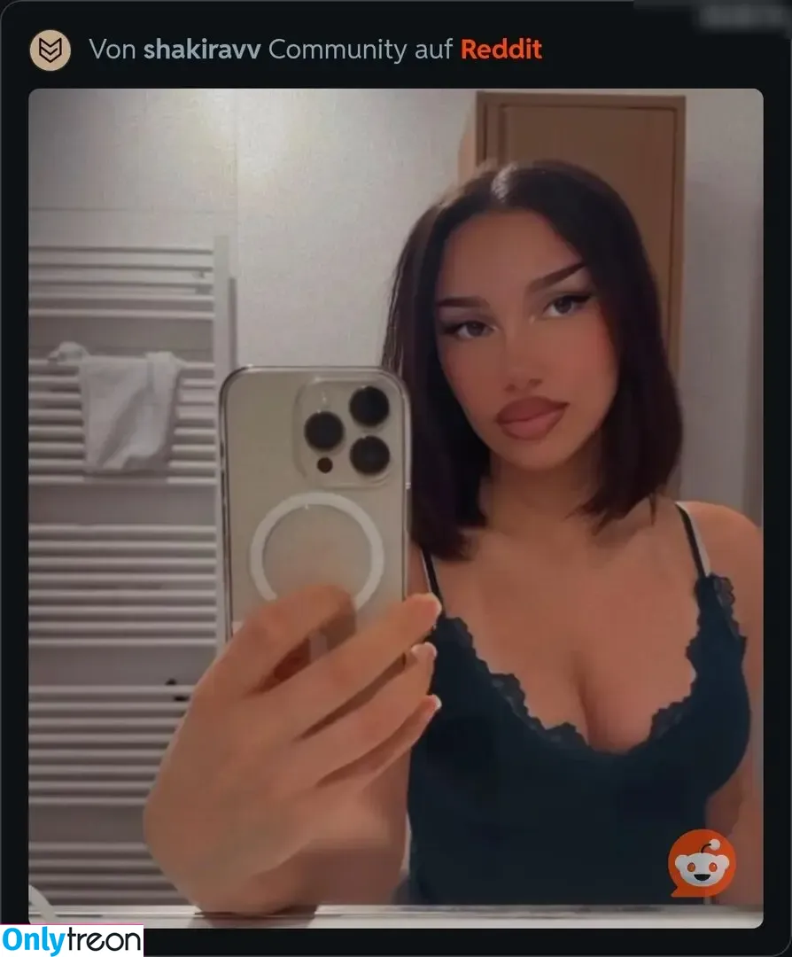 shakiravv nude photo #0025 (shakiravv)