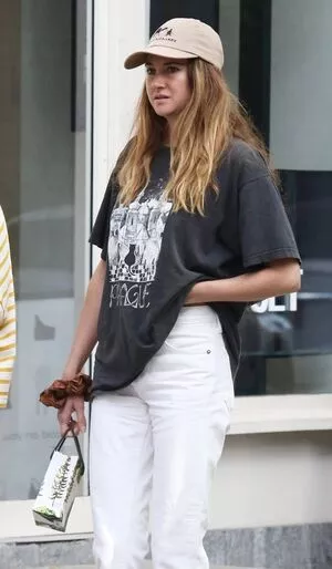 Shaliene Woodley / shailenewoodley nude photo #0171