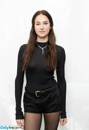 Shaliene Woodley / shailenewoodley nude photo #0683