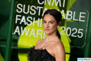 Shaliene Woodley / shailenewoodley nude photo #0757