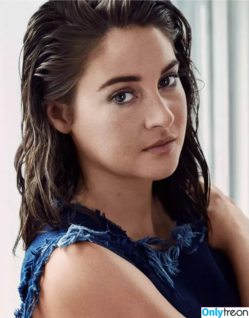 Shaliene Woodley nude photo #0141 (shailenewoodley)