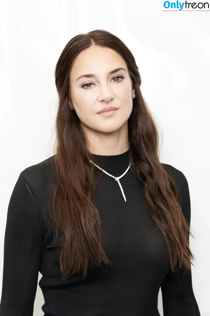 Shaliene Woodley nude photo #0689 (shailenewoodley)