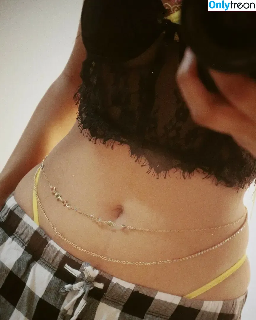 Shambhavi Singh nude photo #0006 (shambhavi1997)