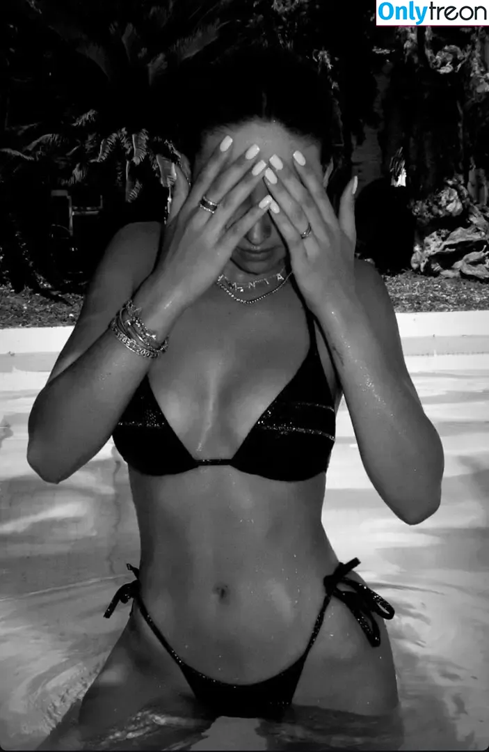 Shania Geiss голая photo #0437 (shania__geiss)