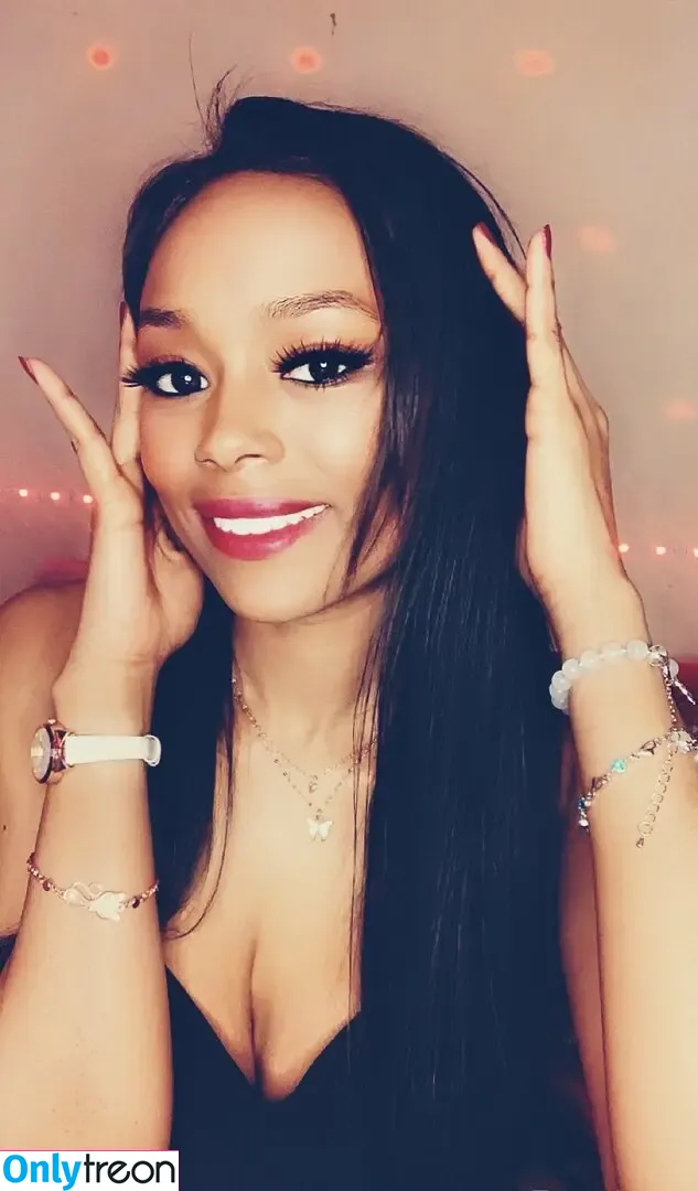 Shanice Kitty nude photo #0002 (shanice_the_cat / shanicekitty93)