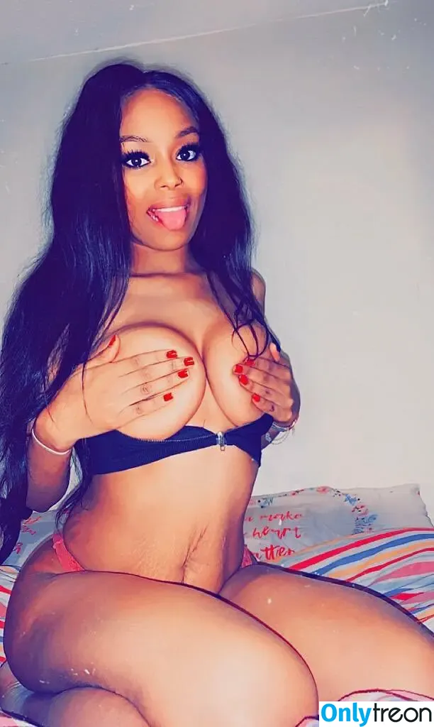 Shanice Kitty nude photo #0039 (shanice_the_cat / shanicekitty93)