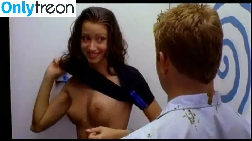 Shannon Elizabeth nude photo #0052 (shanielizabeth / shannonelizabeth)