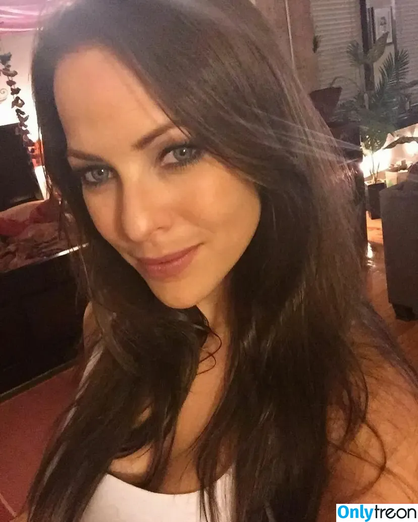Shannon McAnally nude photo #0015 (shannmcanally)