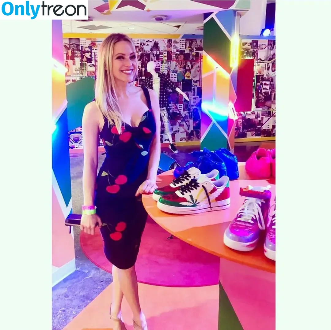 Shannon McAnally голая photo #0054 (shannmcanally)