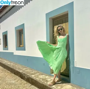 Shantel VanSanten / therealshantel фото голая #0818