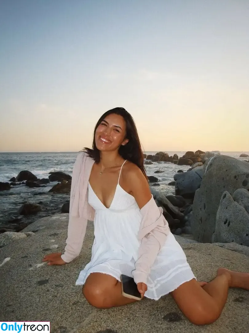 Shanti Tan nude photo #0504 (shantijoantan)