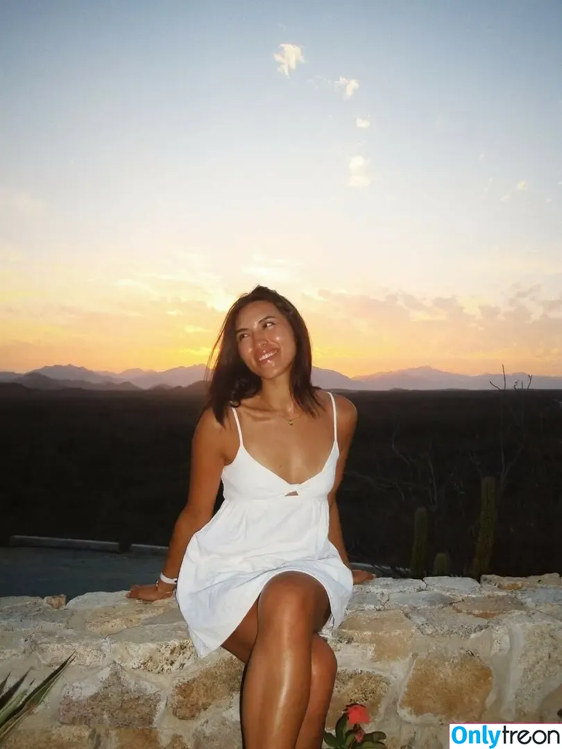 Shanti Tan nude photo #0507 (shantijoantan)