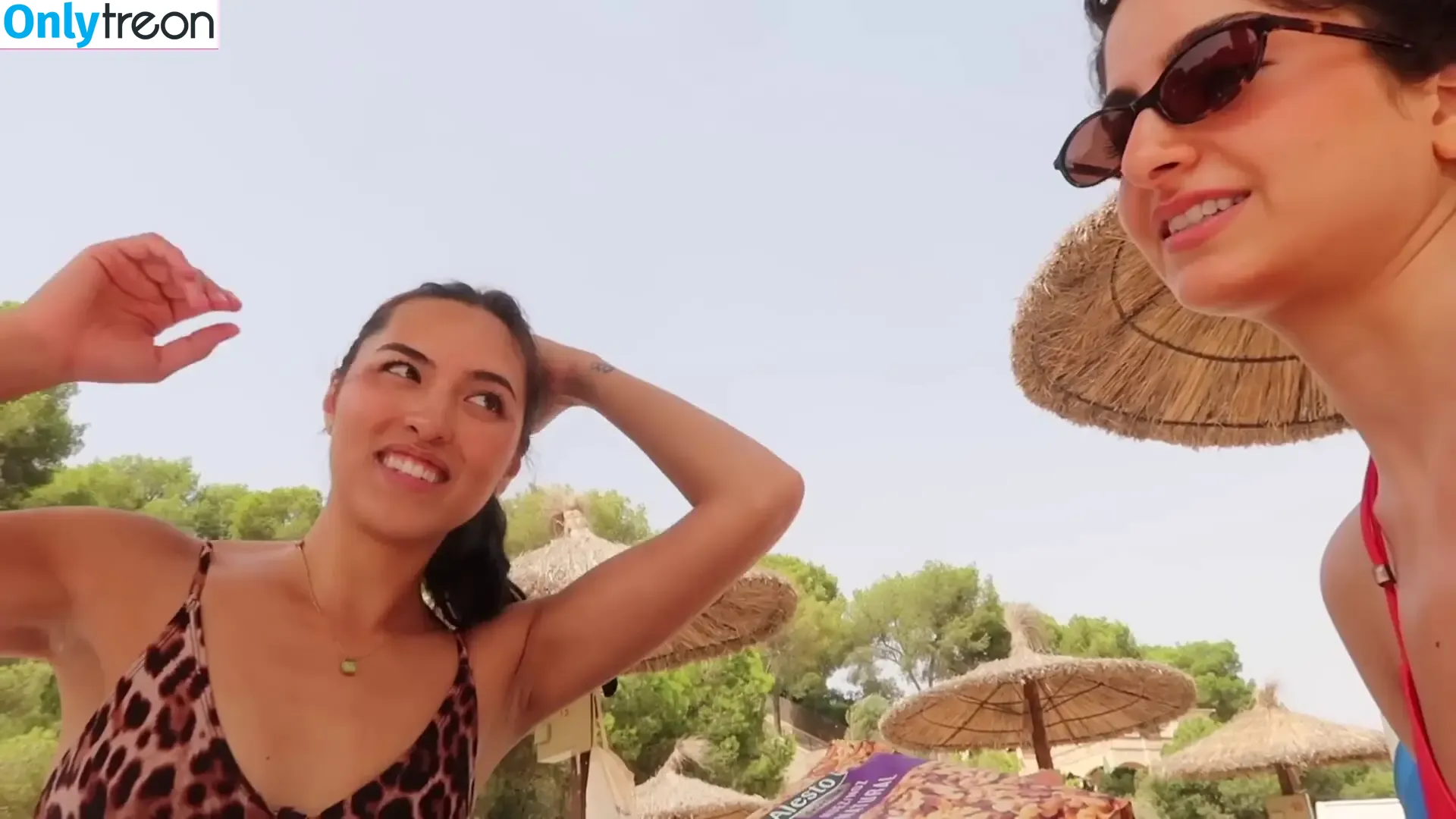 Shanti Tan голая photo #0918 (shantijoantan)