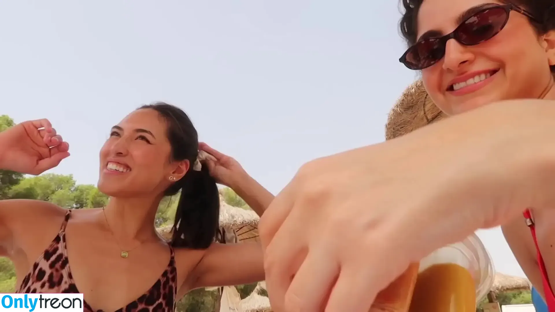 Shanti Tan голая photo #0919 (shantijoantan)