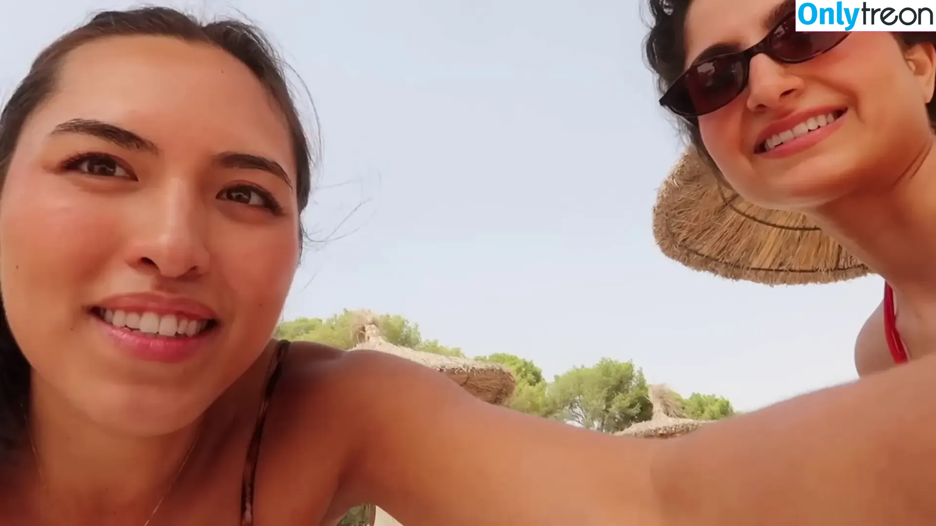 Shanti Tan голая photo #0922 (shantijoantan)