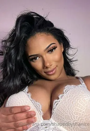 shapedbyshanice / shapesbyshanice nude photo #0007