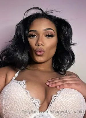 shapedbyshanice / shapesbyshanice nude photo #0010