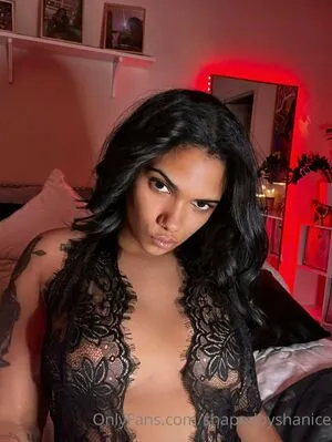 shapedbyshanice / shapesbyshanice nude photo #0030