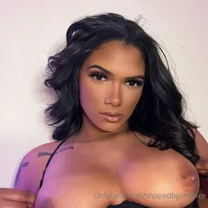 shapedbyshanice / shapesbyshanice nude photo #0042
