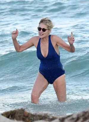 Sharon Stone / search / sharonstone фото голая #0275