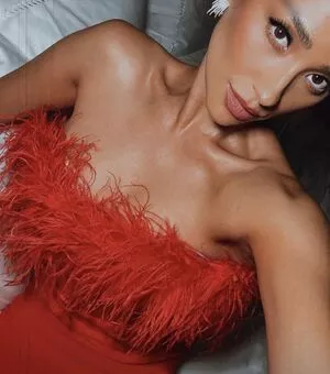 Shay Mitchell / shaymitchell фото голая #0390
