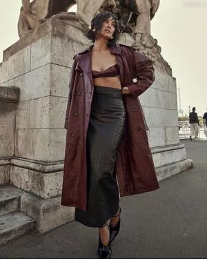Shay Mitchell / shaymitchell фото голая #0404