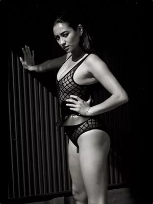 Shay Mitchell / shaymitchell фото голая #0407